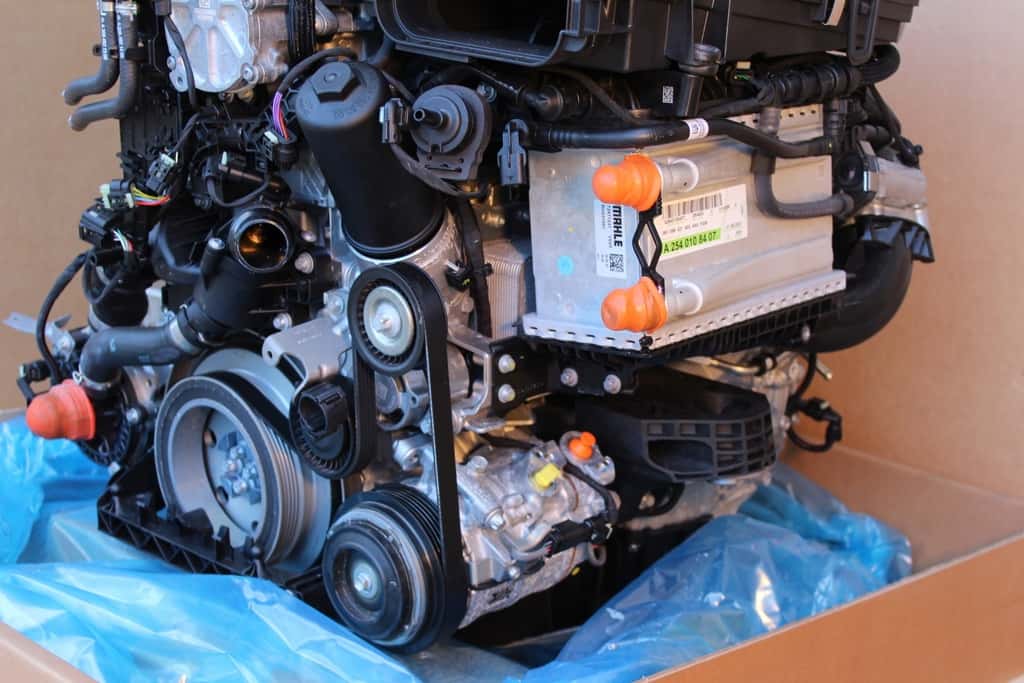 Moteur M 264.915 vue 3