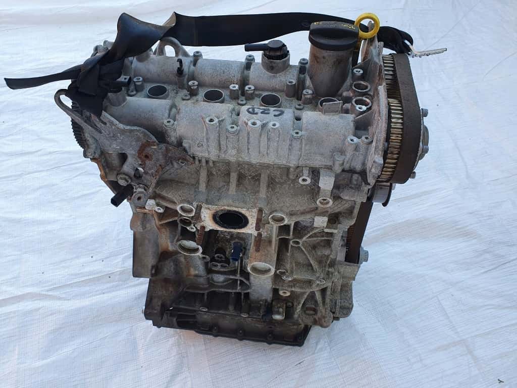 Moteur CZDB vue 5