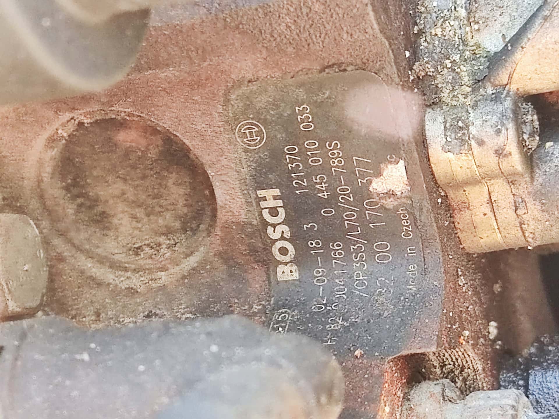 Moteur G9T 645 vue 5