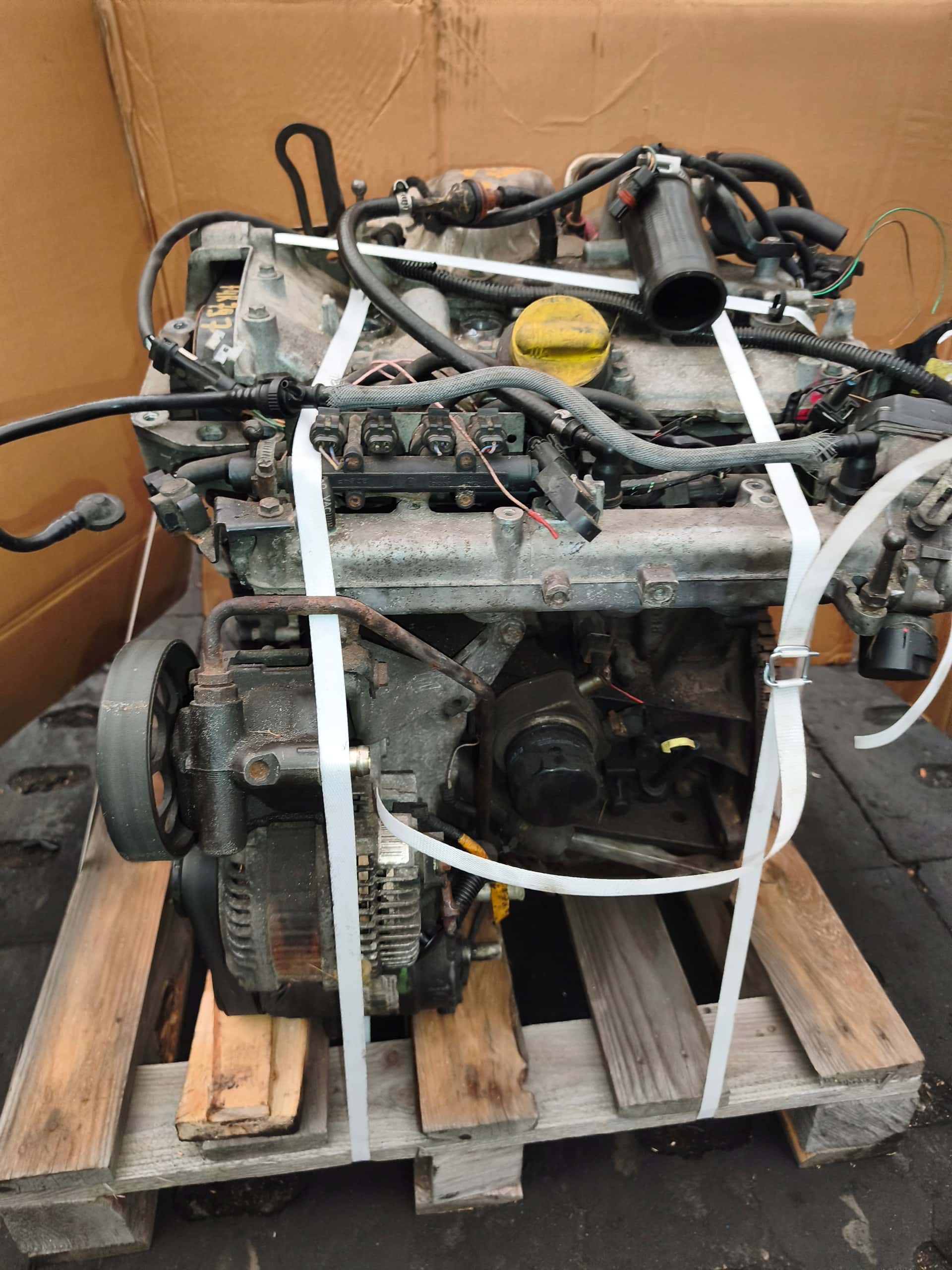 Moteur F4R 797 vue 4