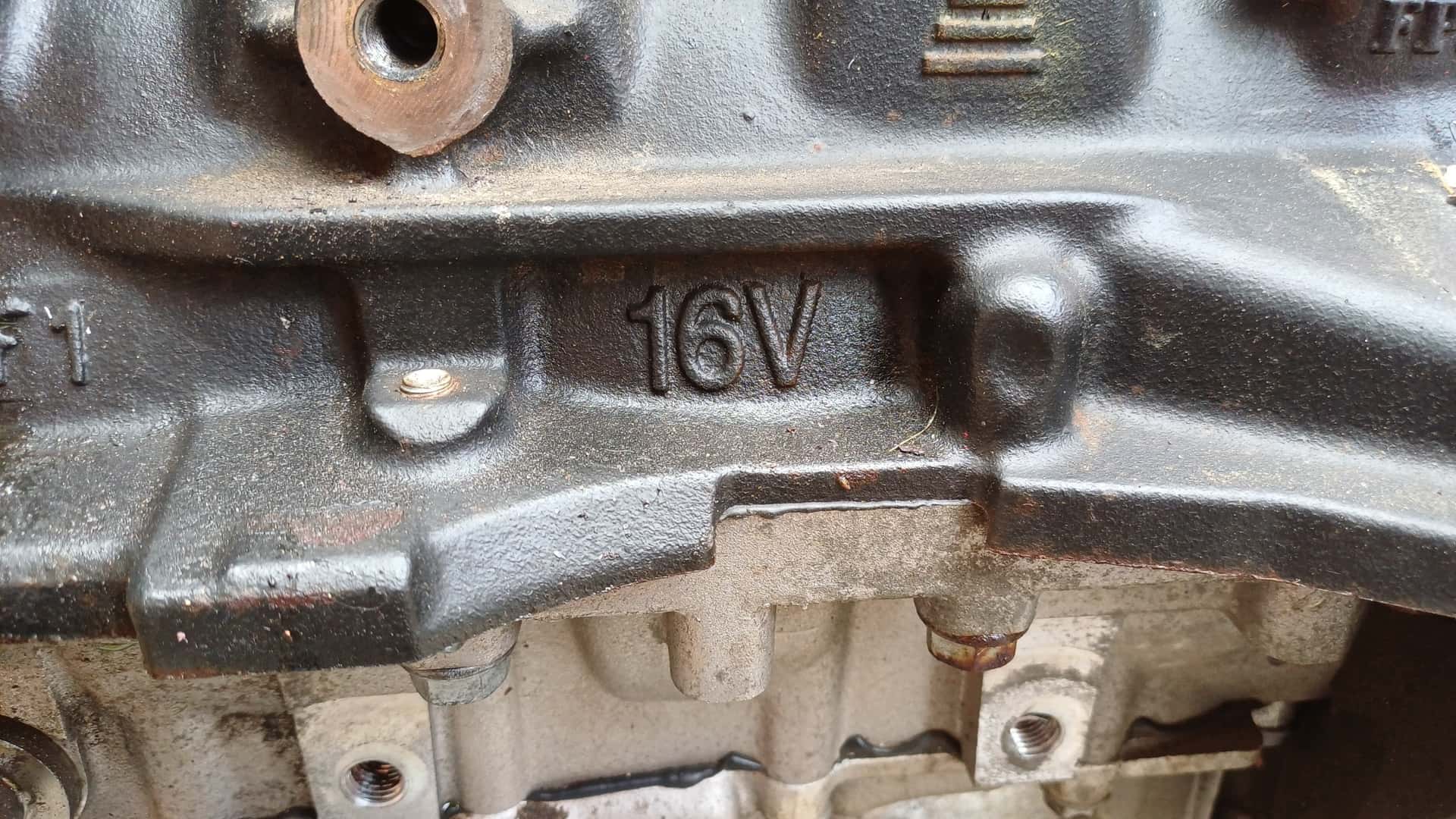 Moteur 552 53 268 vue 7