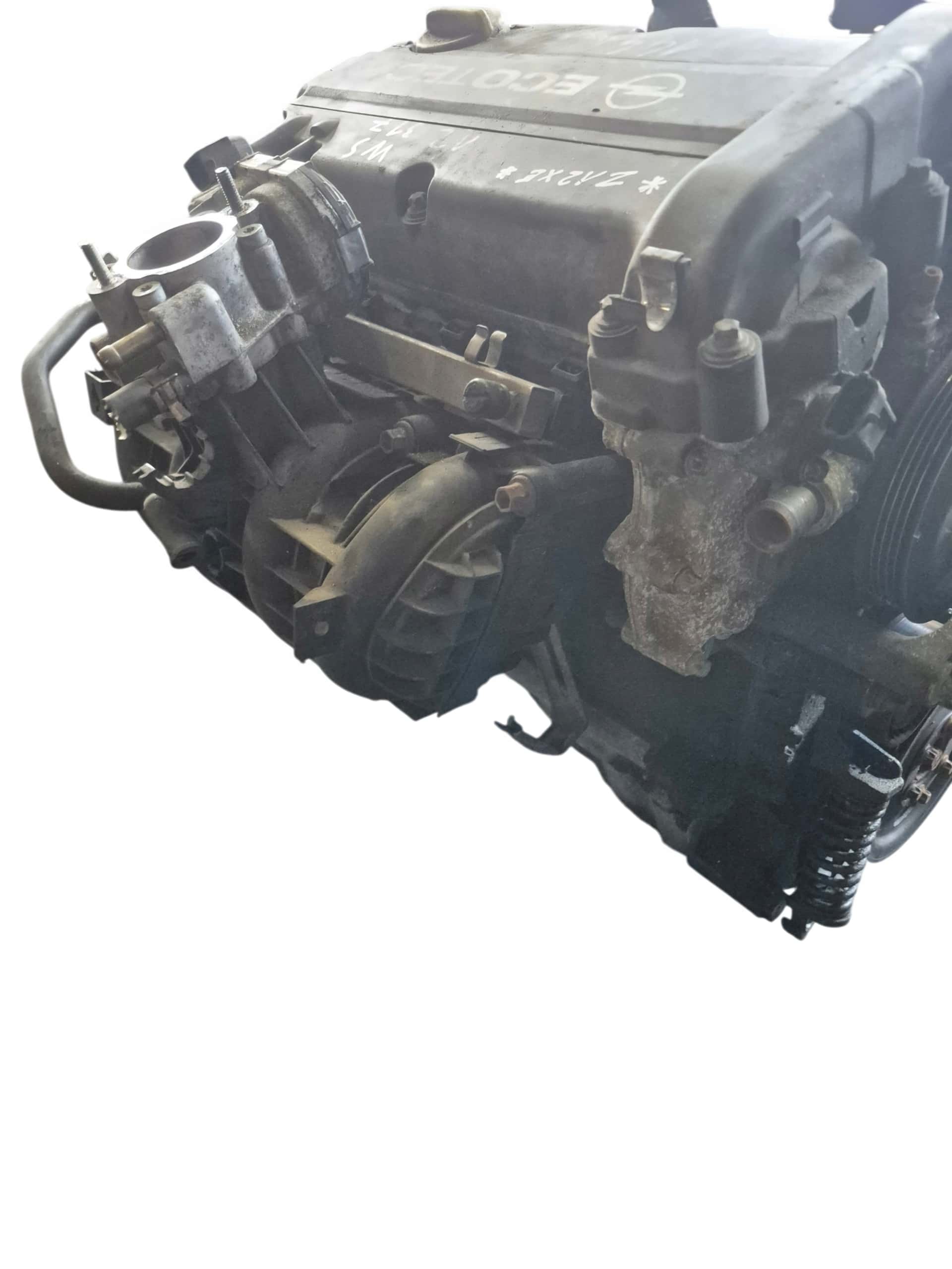Moteur Z 12 XE vue 4