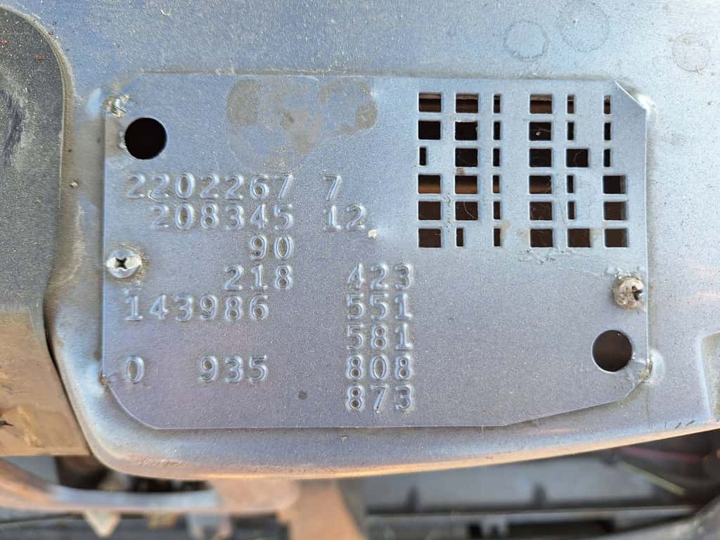 Moteur M 111.944 vue 8