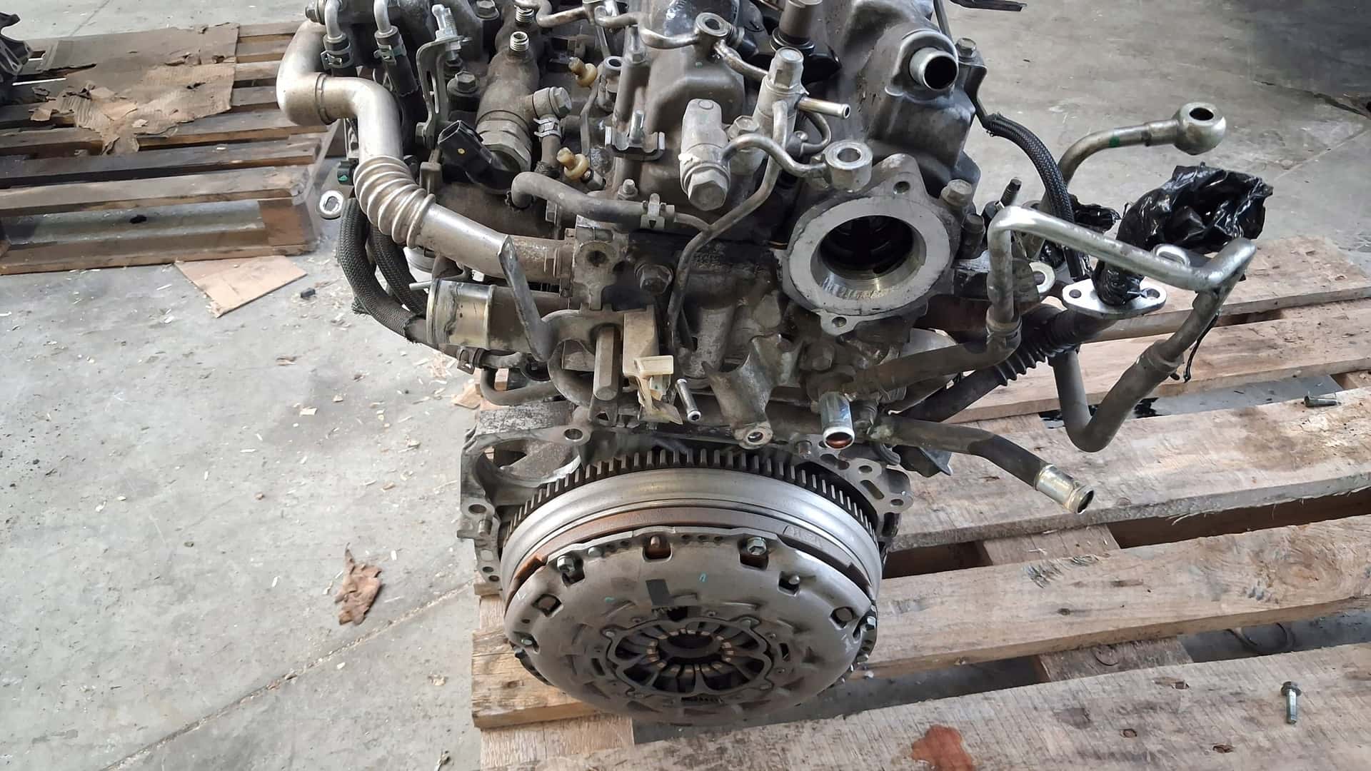 Moteur 1AD-FTV vue 3