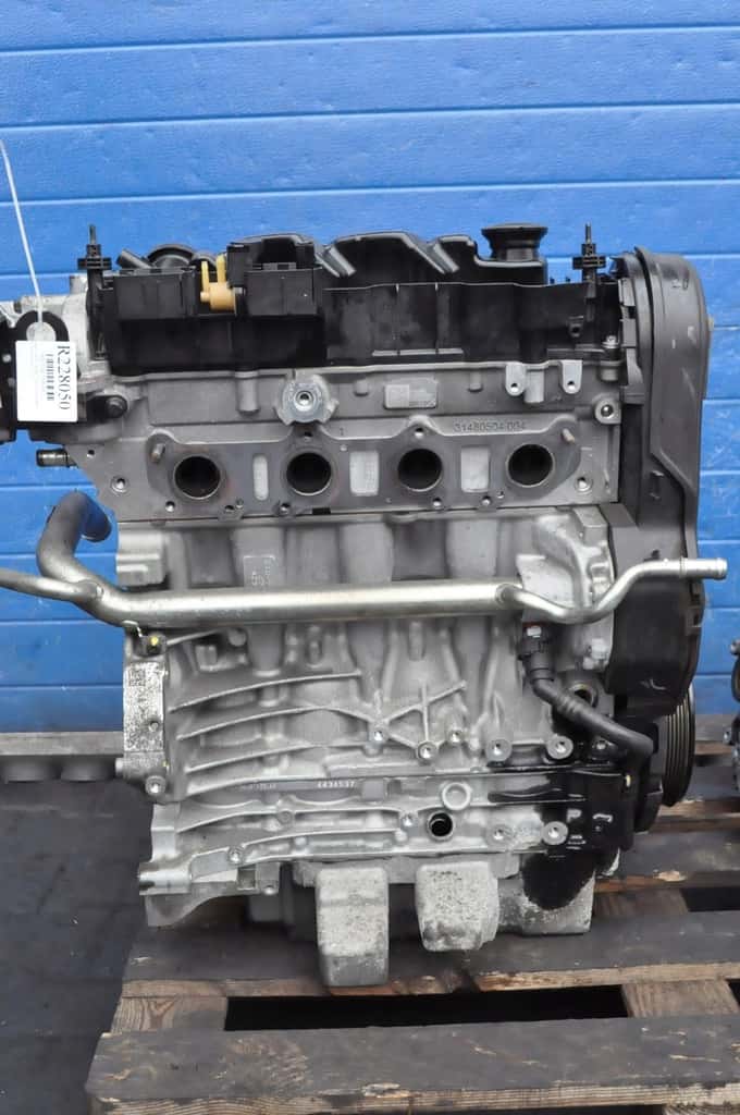 Moteur D 4204 T16 vue 2