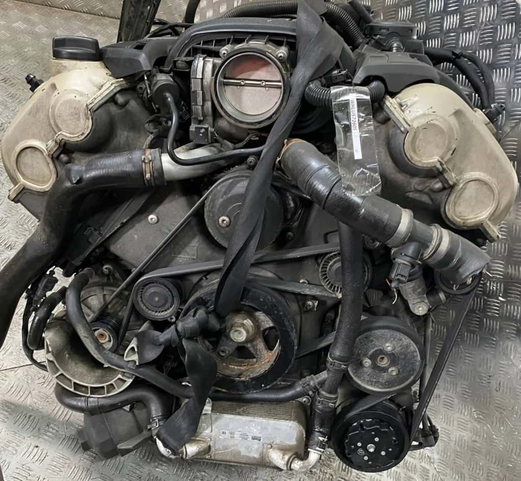 Moteur M 48.02 vue 3