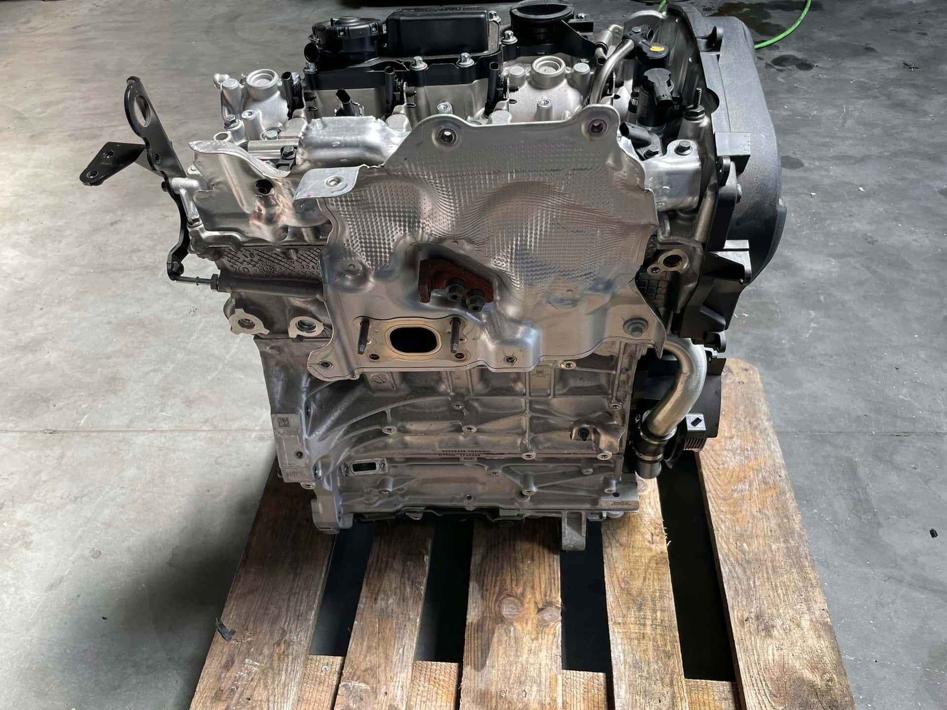 Moteur B 4204 T11 vue 2