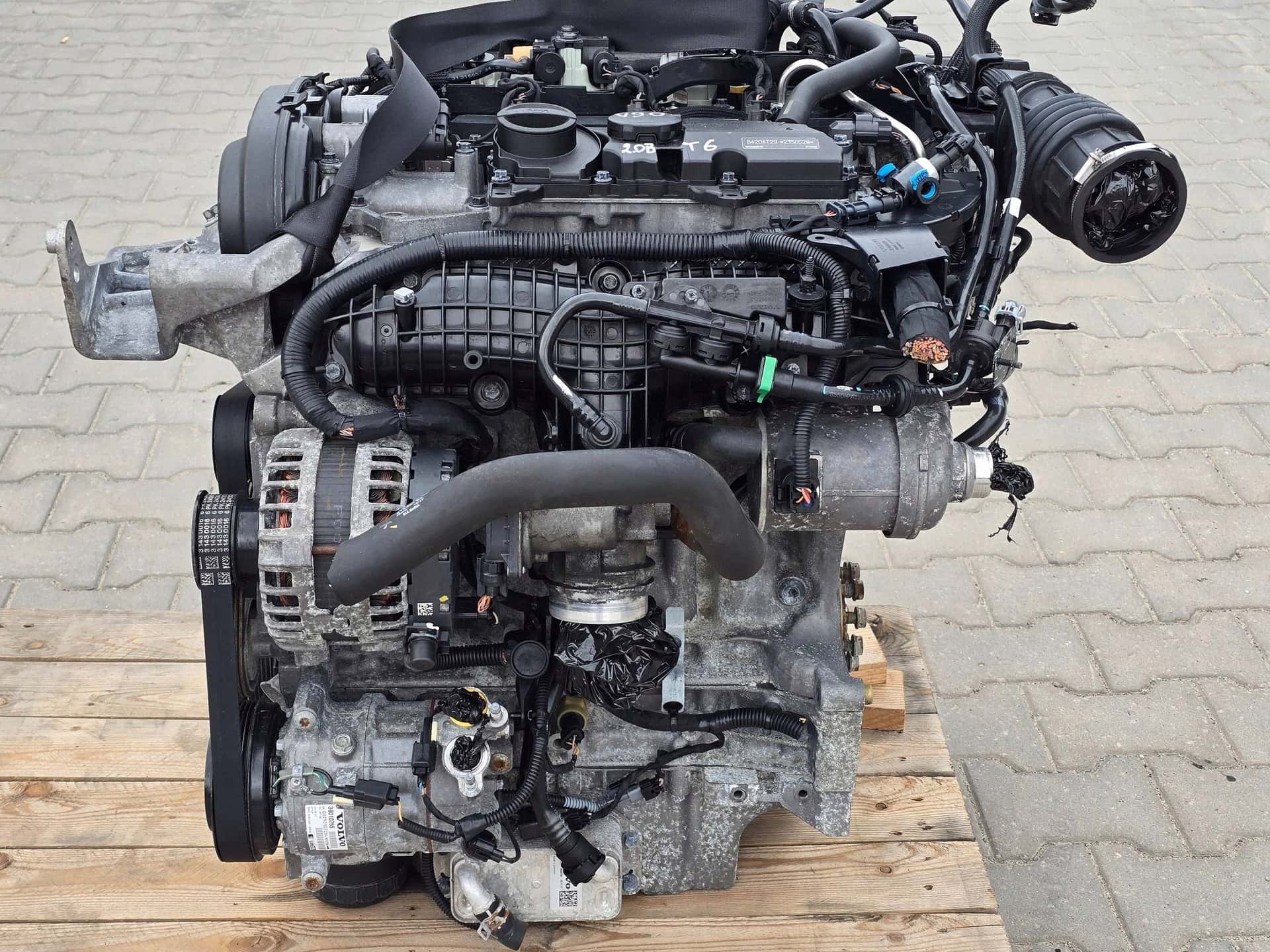 Moteur B 4204 T29 vue 3