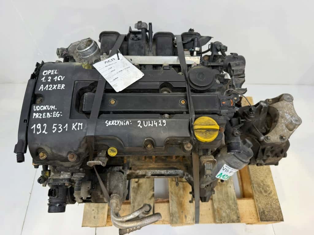 Moteur A 12 XER vue 2