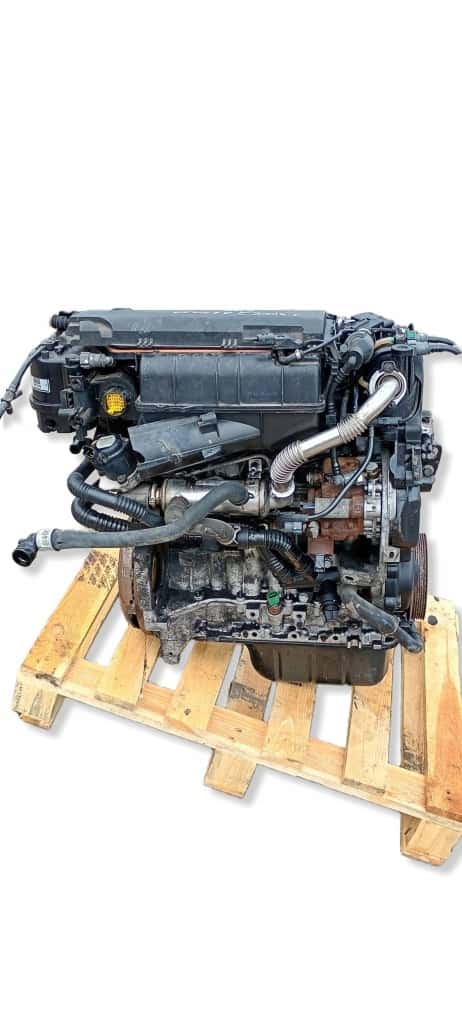 Moteur 8HZ (DV4TD) vue 4