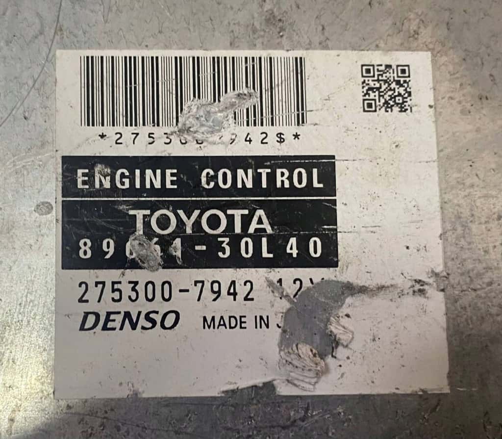 Moteur 1UR-FE vue 3