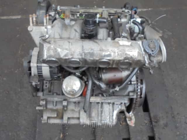 Moteur D6C (XU9J4) vue 2