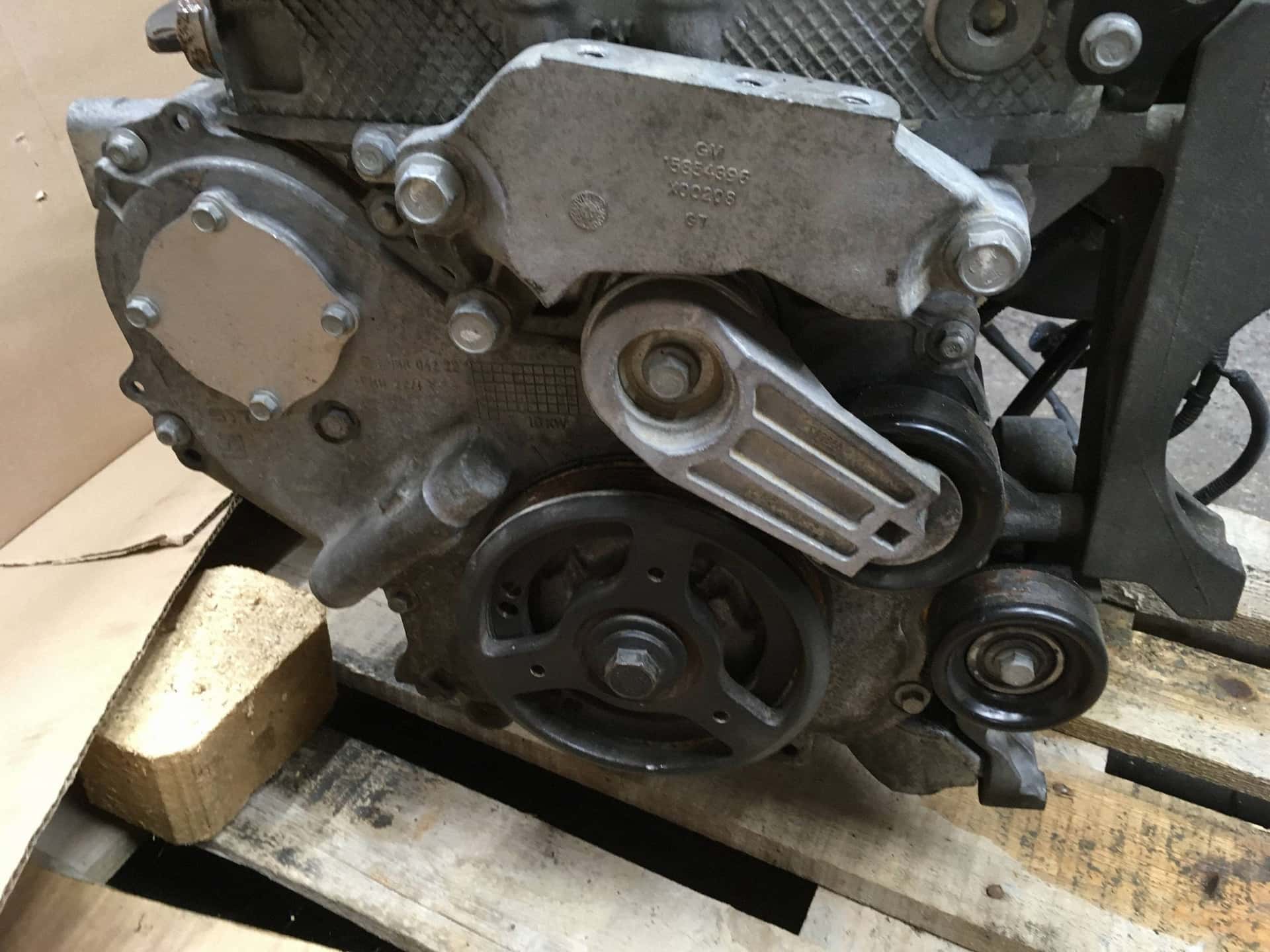 Moteur A 24 XE vue 3