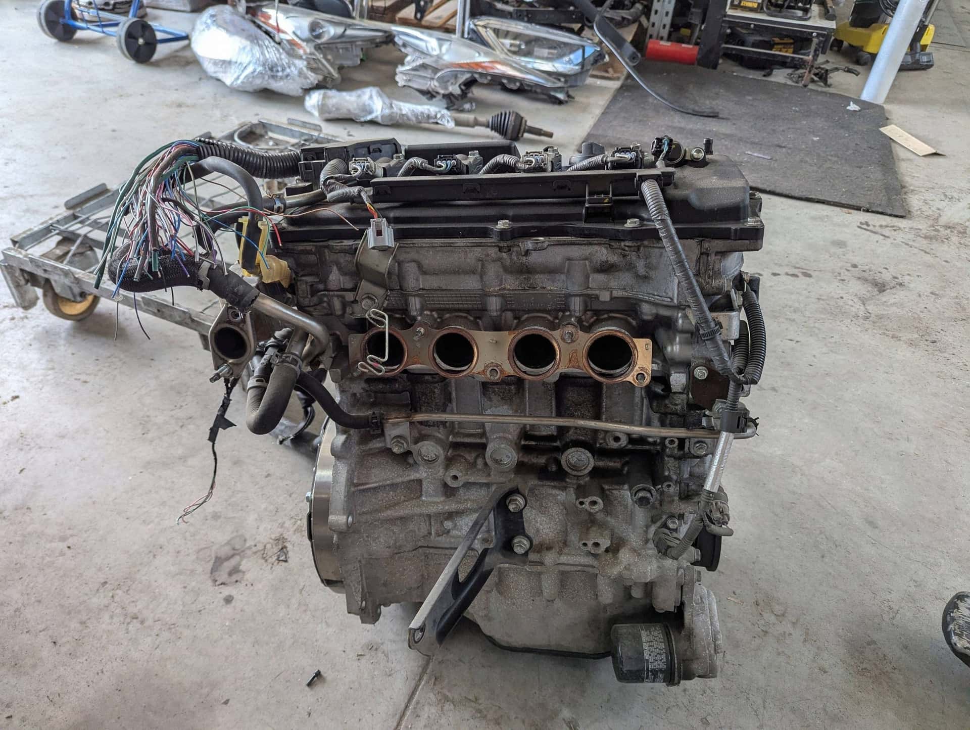 Moteur 2ZR-FXE vue 5