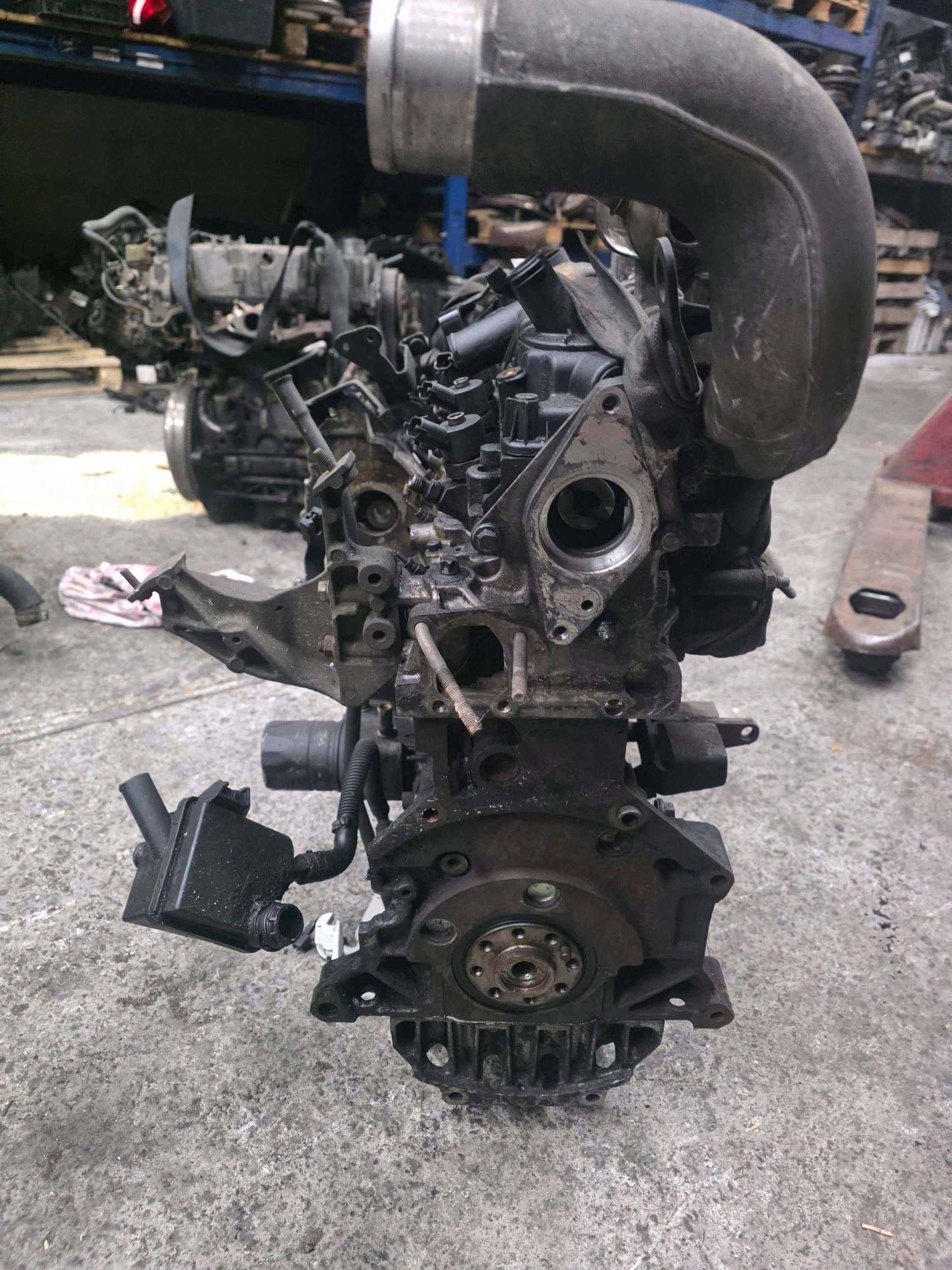 Moteur RHW (DW10ATED4) vue 4