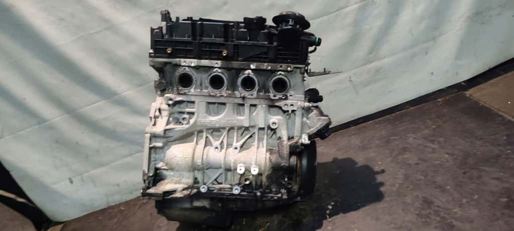 Moteur N47 D20 A vue 6