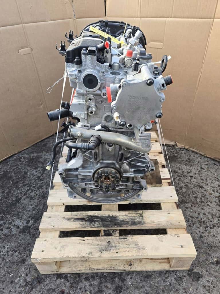 Moteur B 4204 T19 vue 3