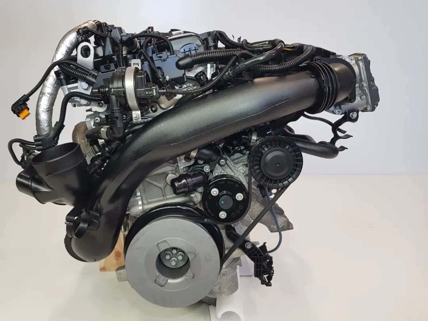 Moteur B58 B30 C vue 2