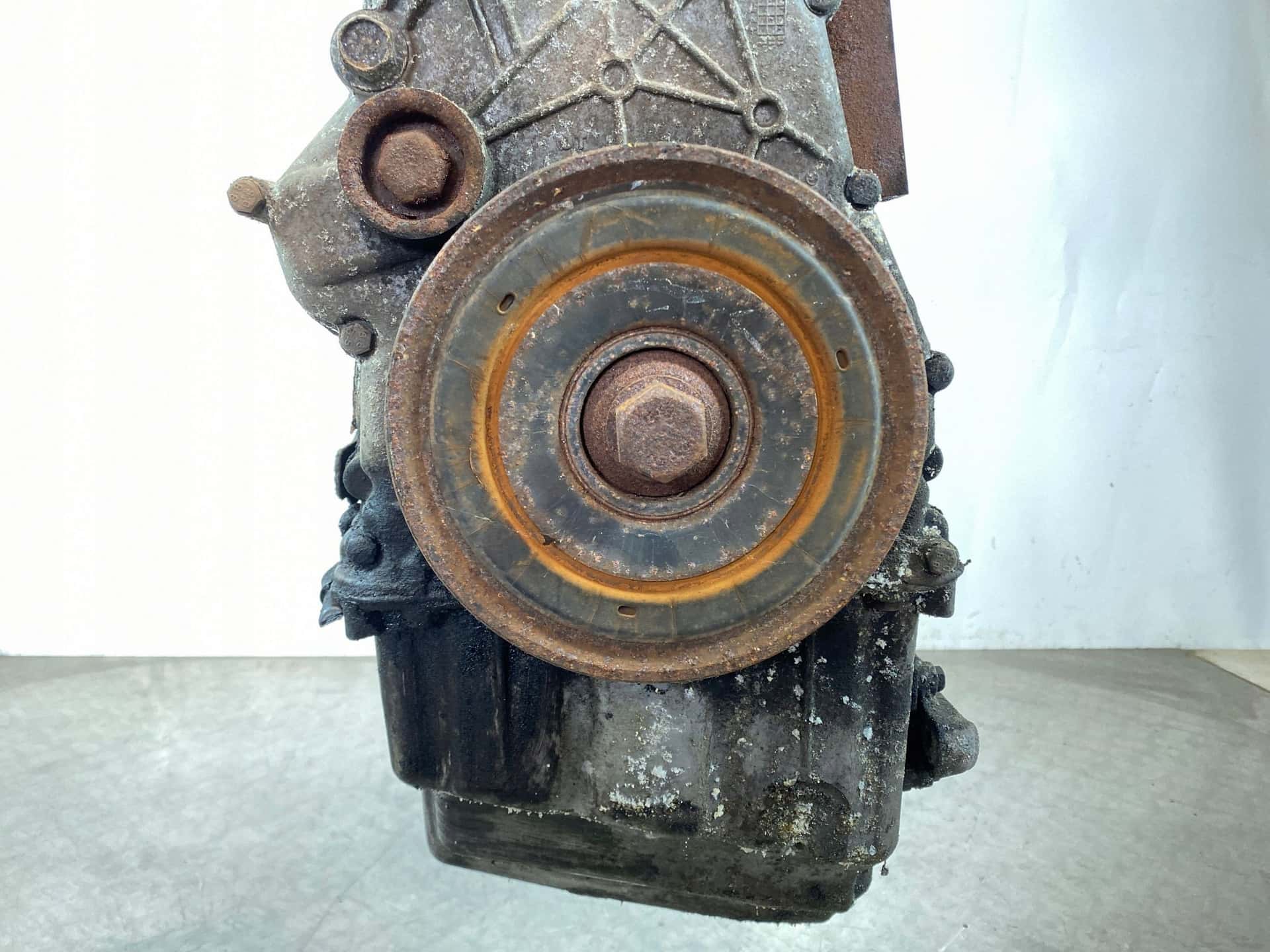 Moteur D22DTR(672.980) vue 2