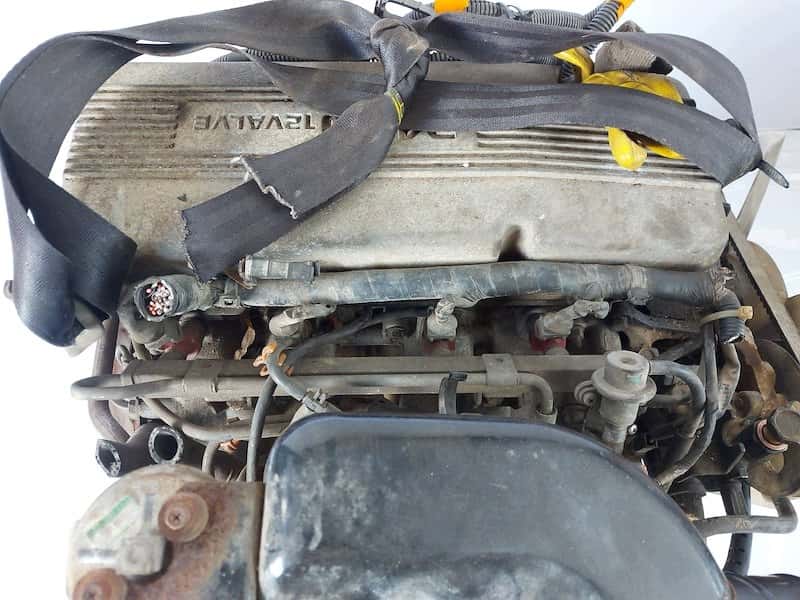 Moteur KA24 vue 6