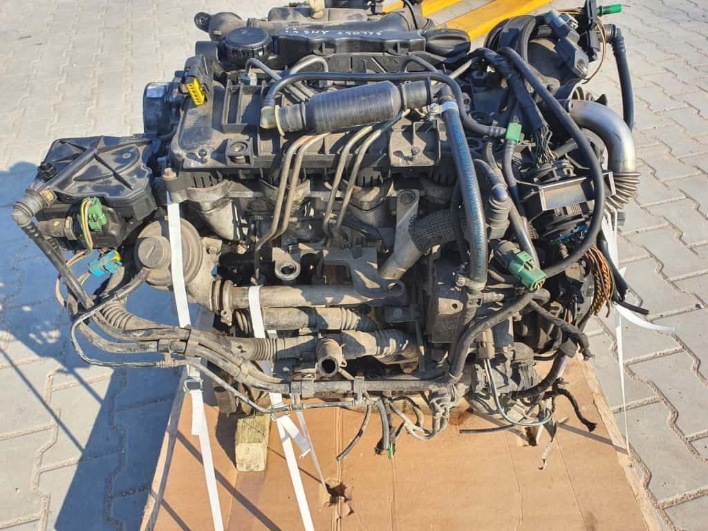 Moteur 8HY (DV4TED4) vue 2
