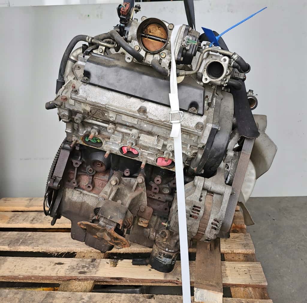 Moteur 6G74 (DOHC 24V) vue 5
