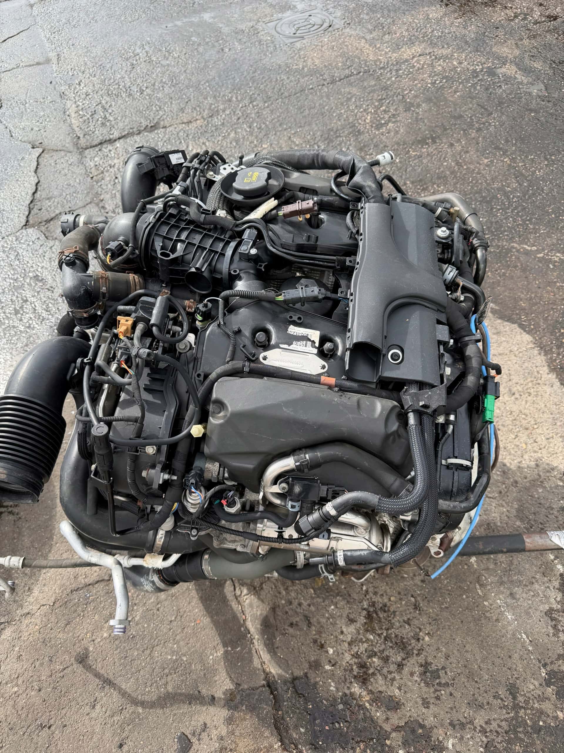 Moteur 306DT(TDV6) vue 2