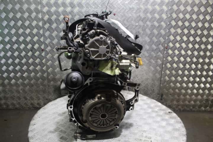 Moteur 8HR (DV4C) vue 4