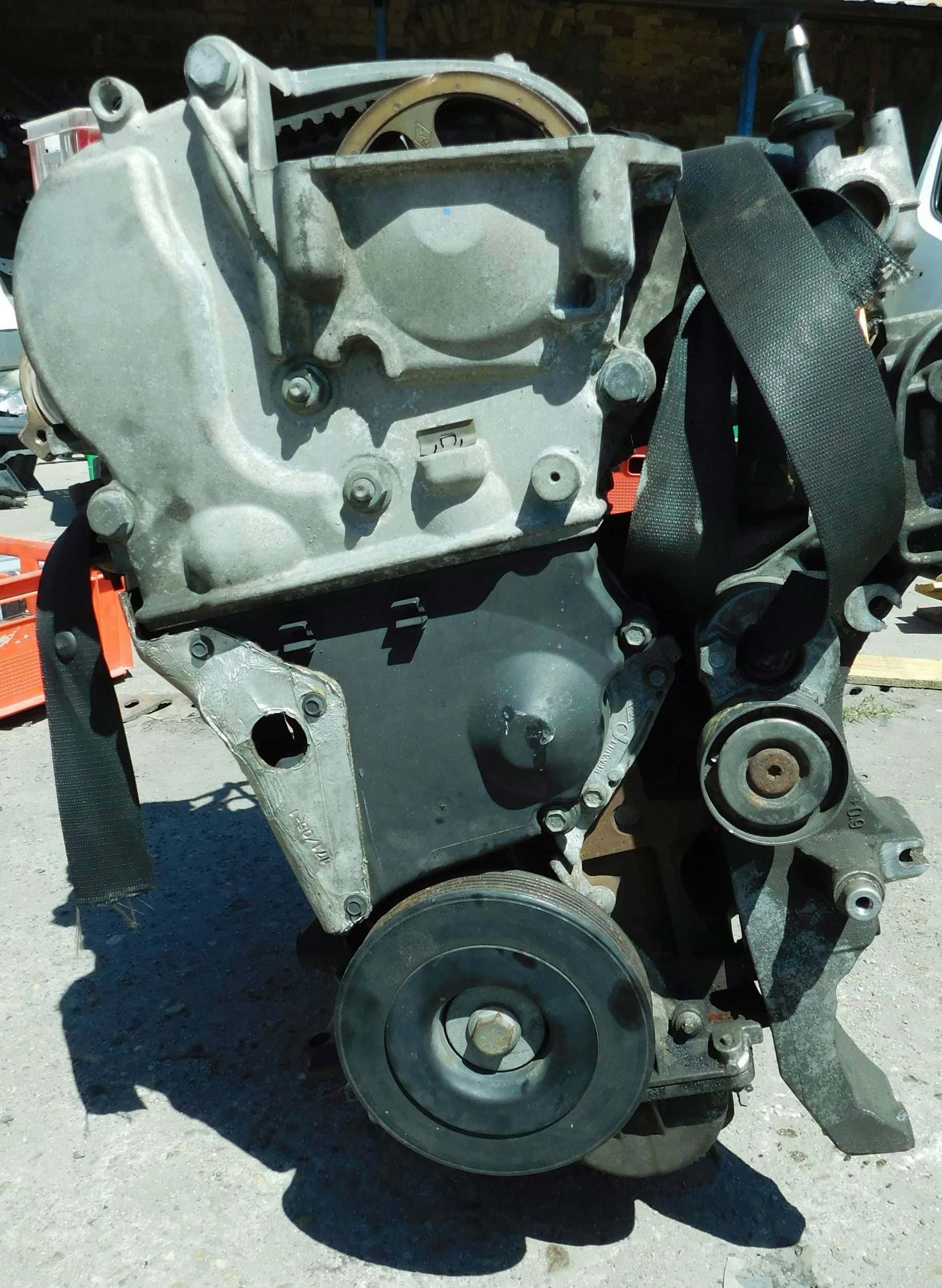 Moteur F4R 786 vue 3