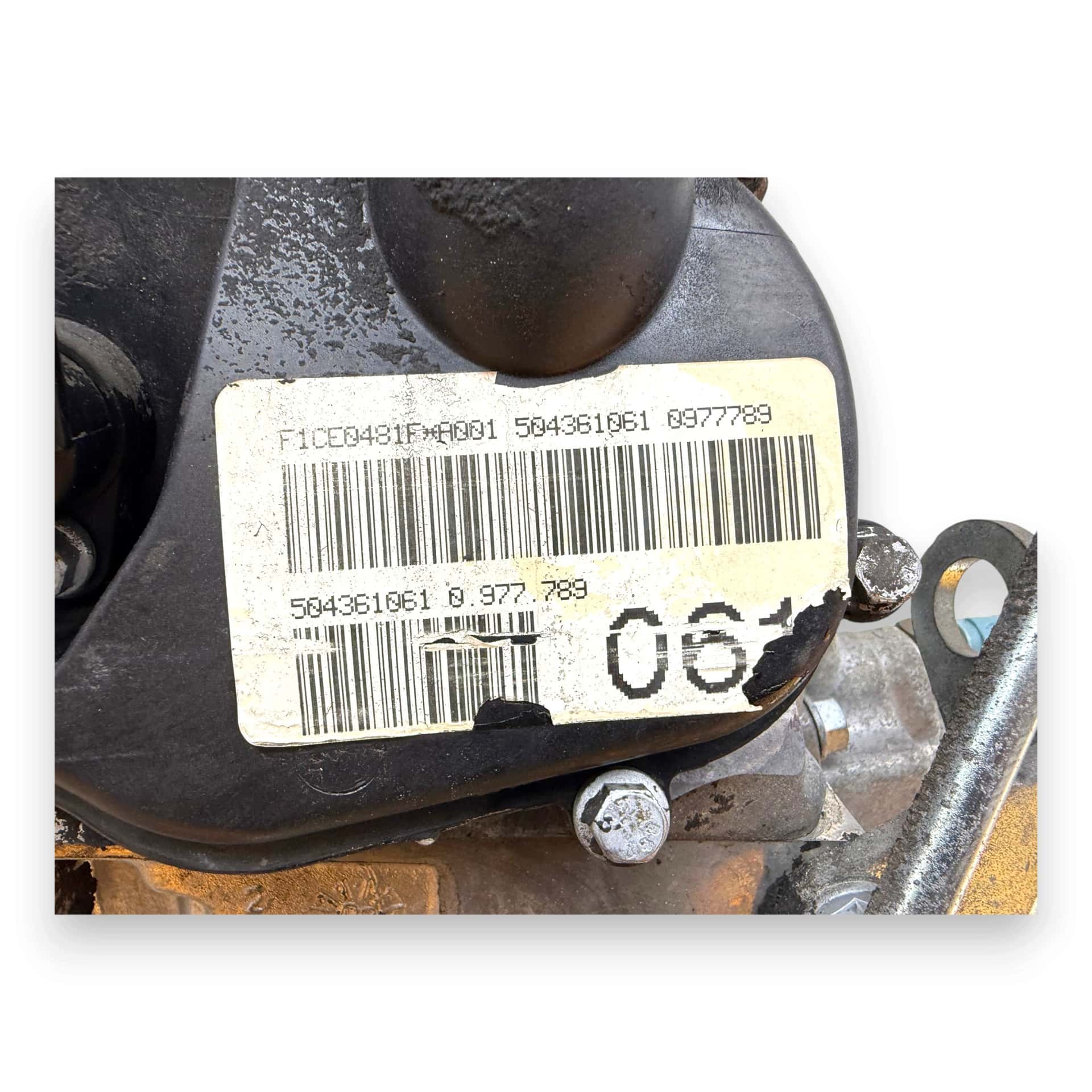 Moteur F1CE0481F vue 2