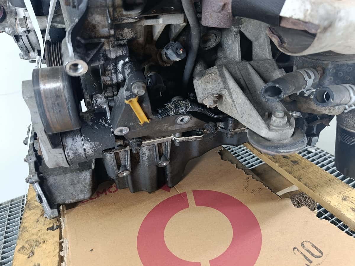 Moteur AJV6(3.0 Liter) vue 5