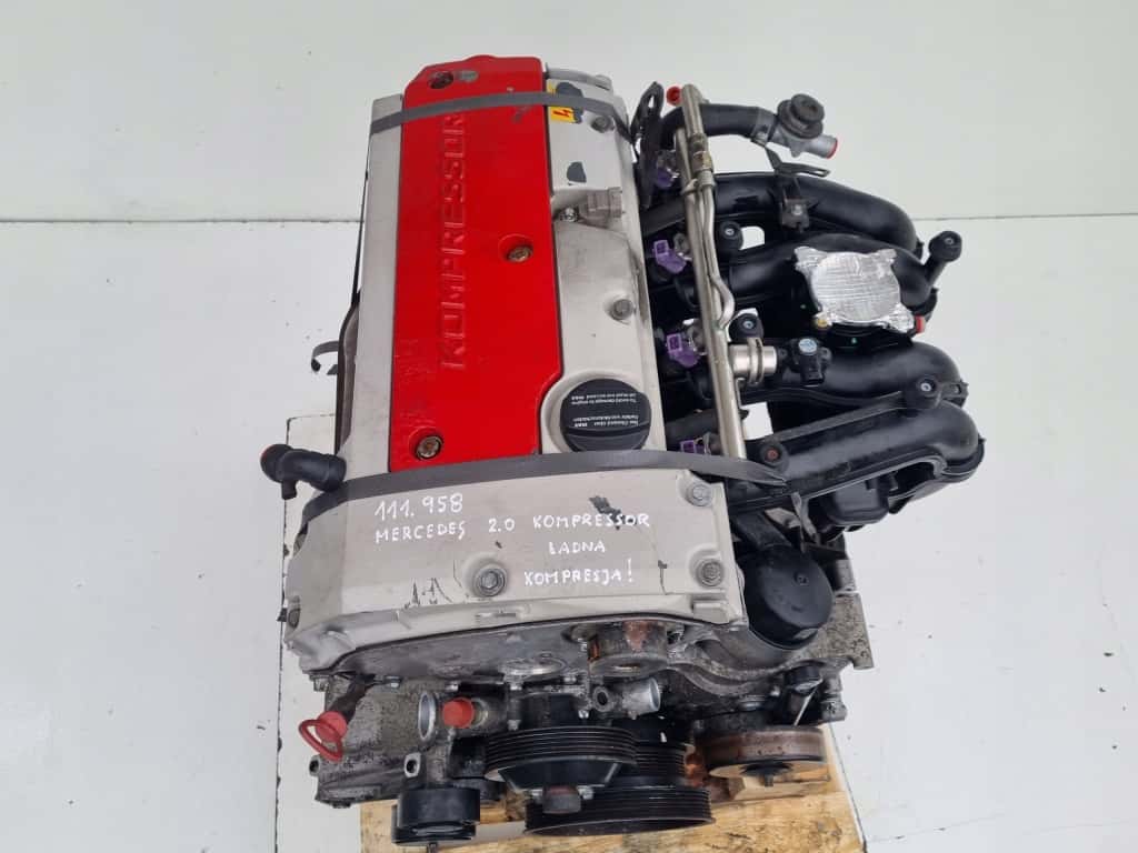 Moteur M 111.958 vue 3