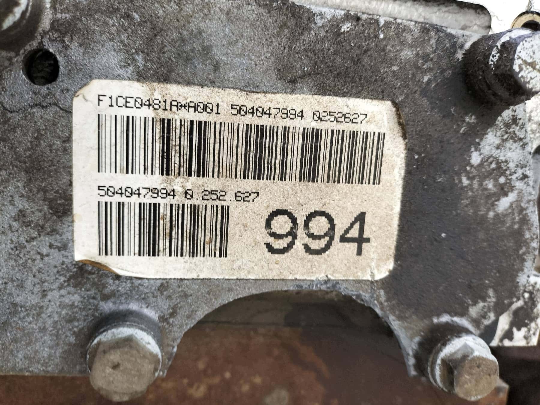 Moteur F1CE0481A vue 4