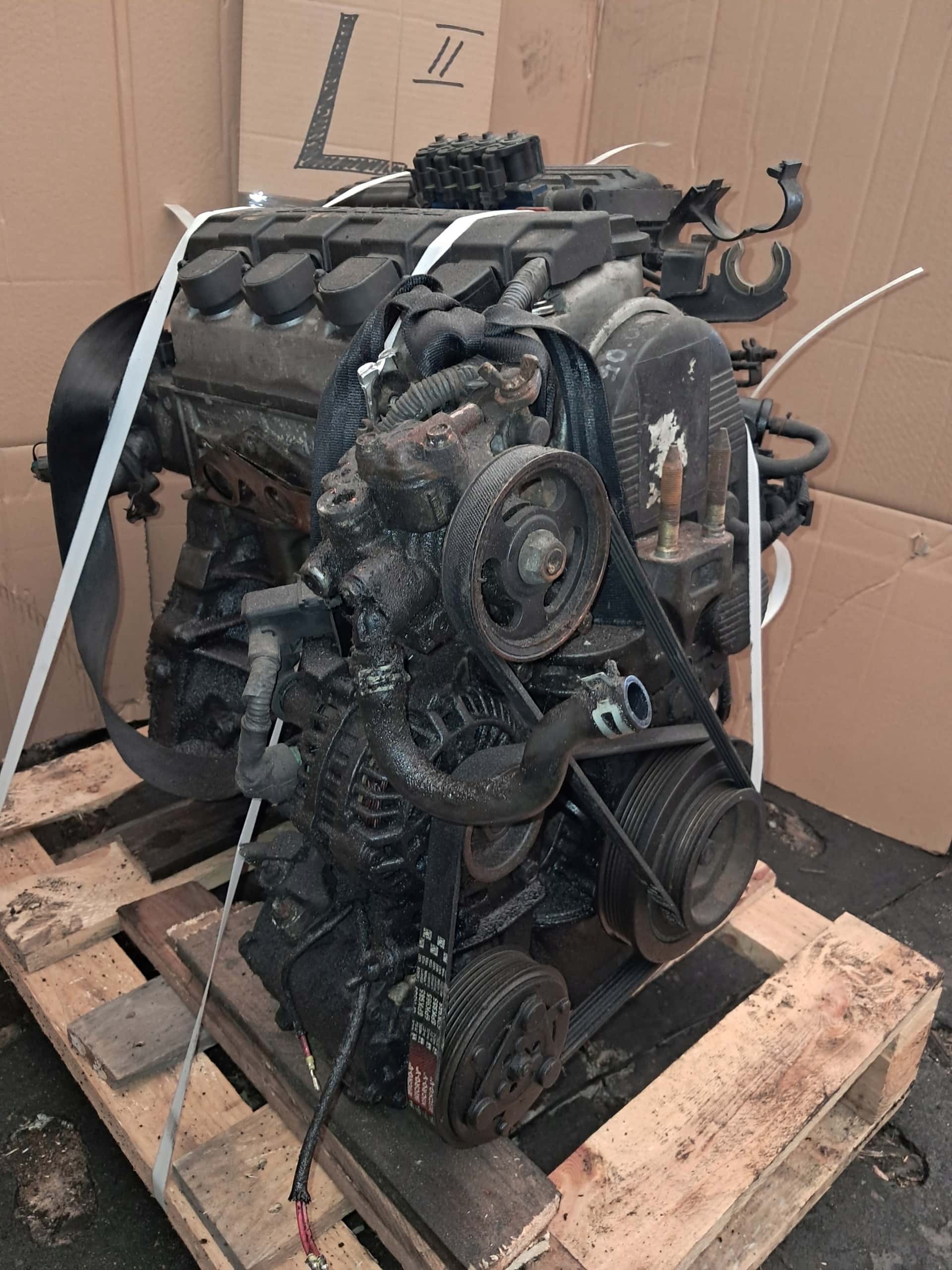 Moteur D14Z6 vue 12