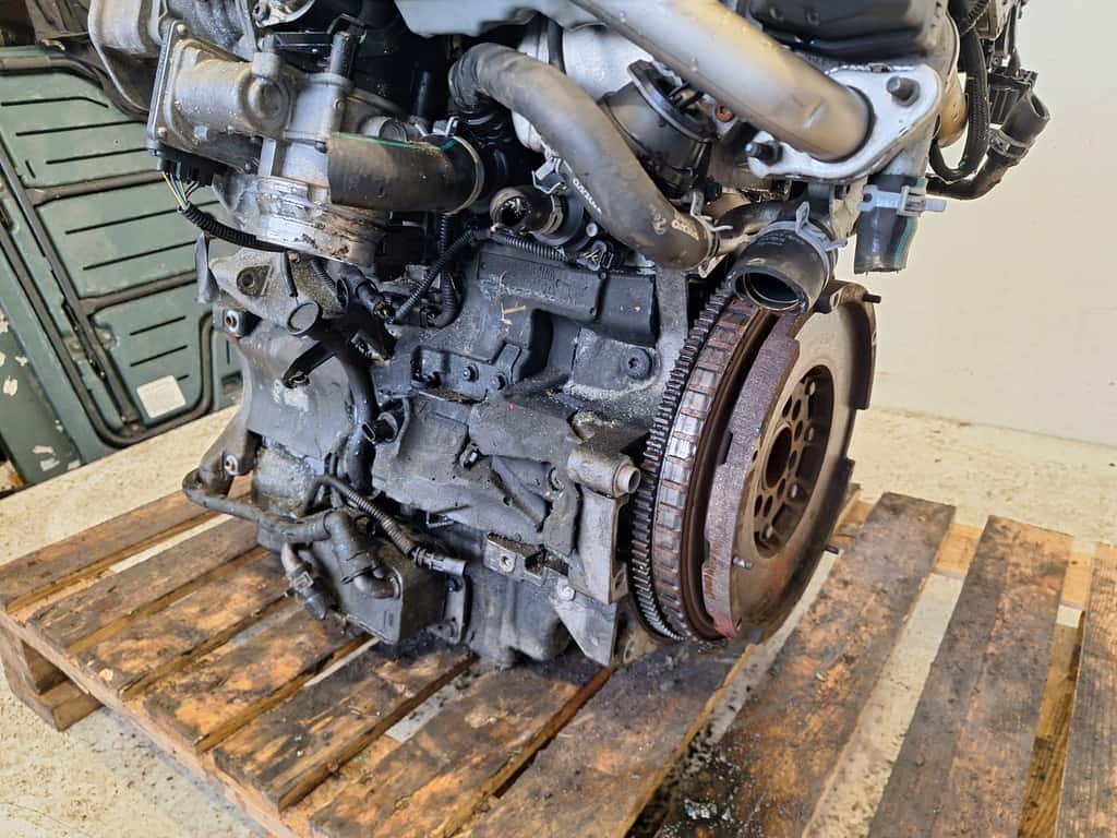 Moteur D 4204 T8 vue 8