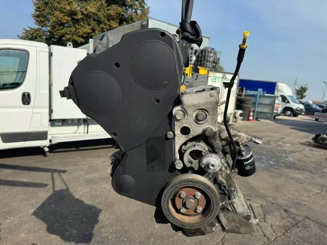 Moteur RFR (EW10J4) vue 2