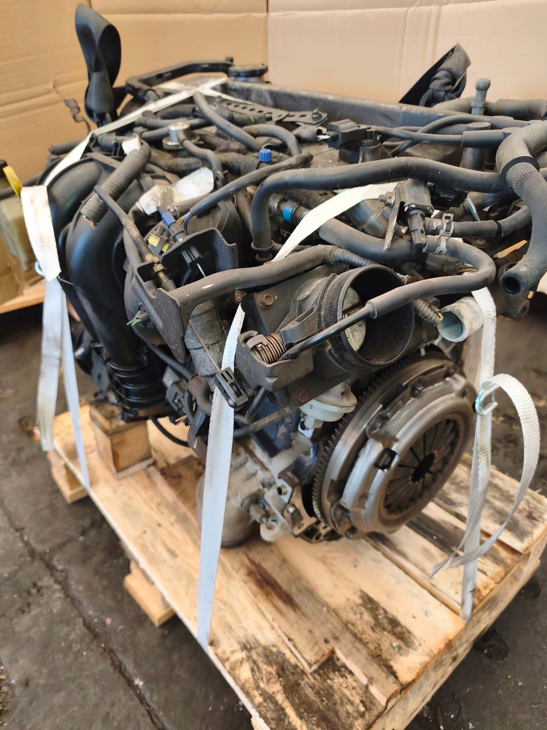 Moteur L8-VE vue 11