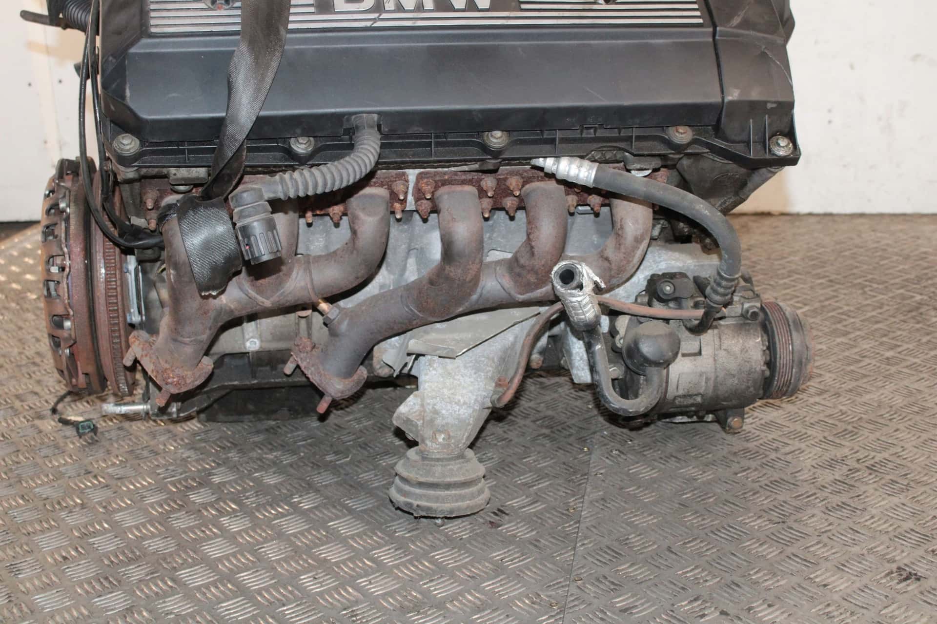 Moteur M52 B20 (206S3) vue 4