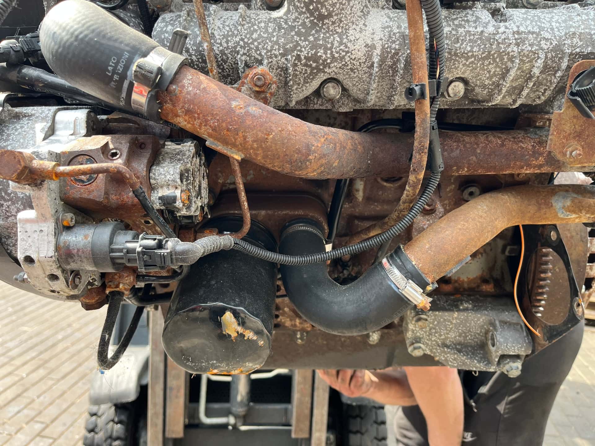 Moteur F1AE0481C vue 11