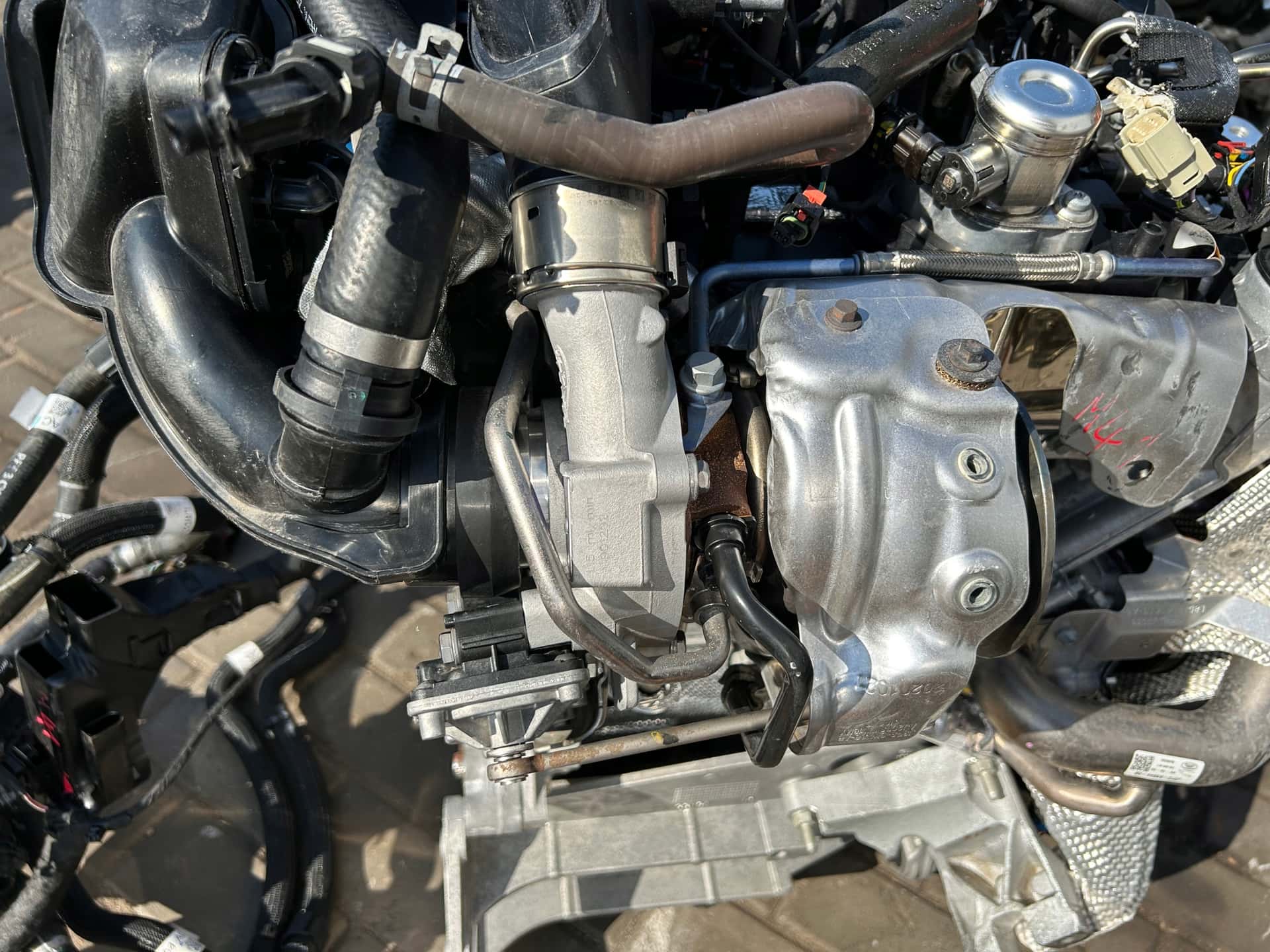 Moteur PT153(AJ20P3) vue 5