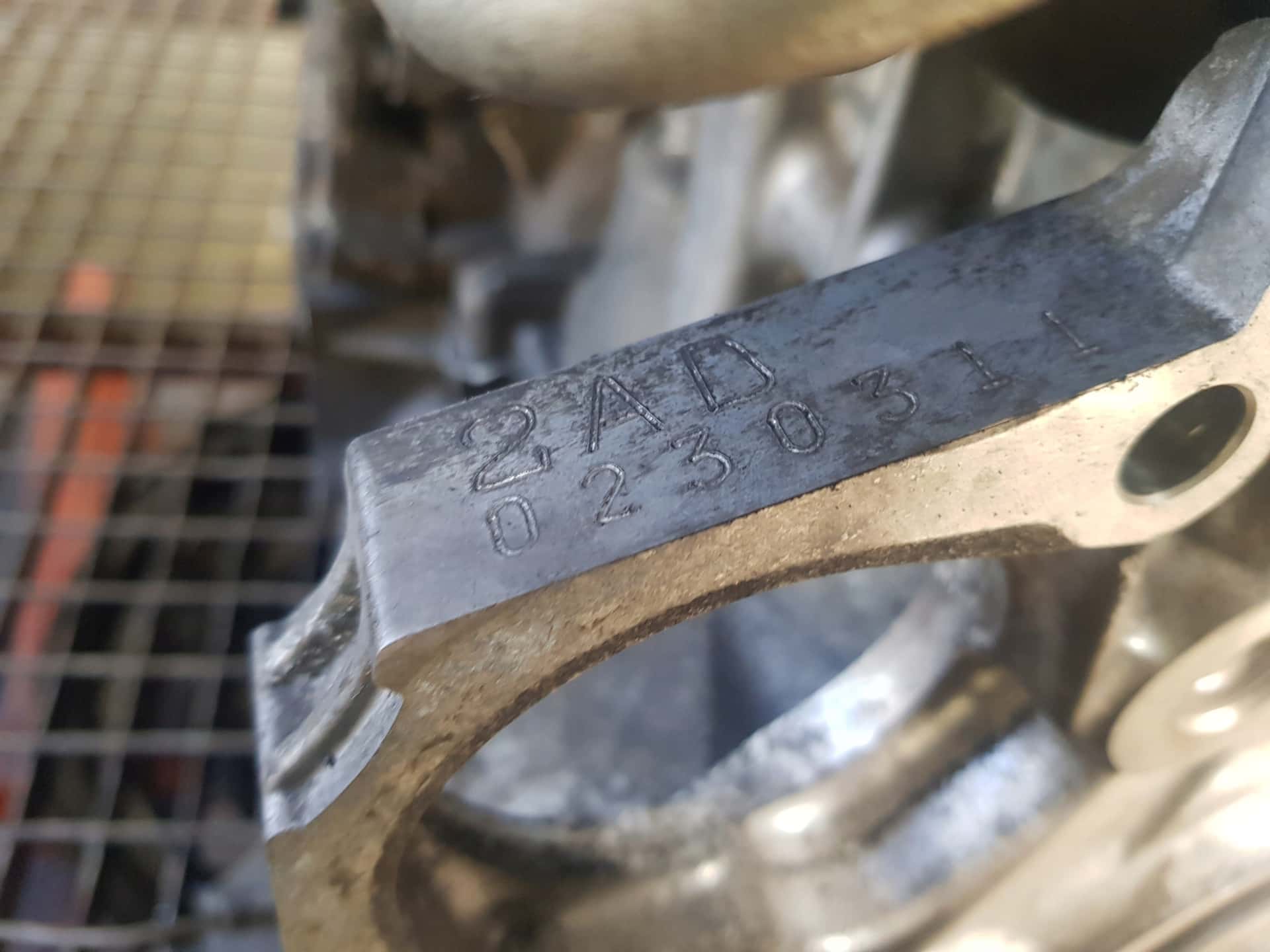 Moteur 2AD-FHV vue 2