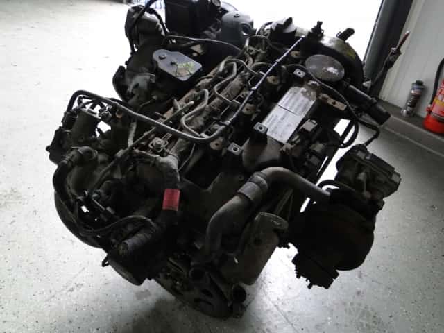 Moteur D20DT vue 8