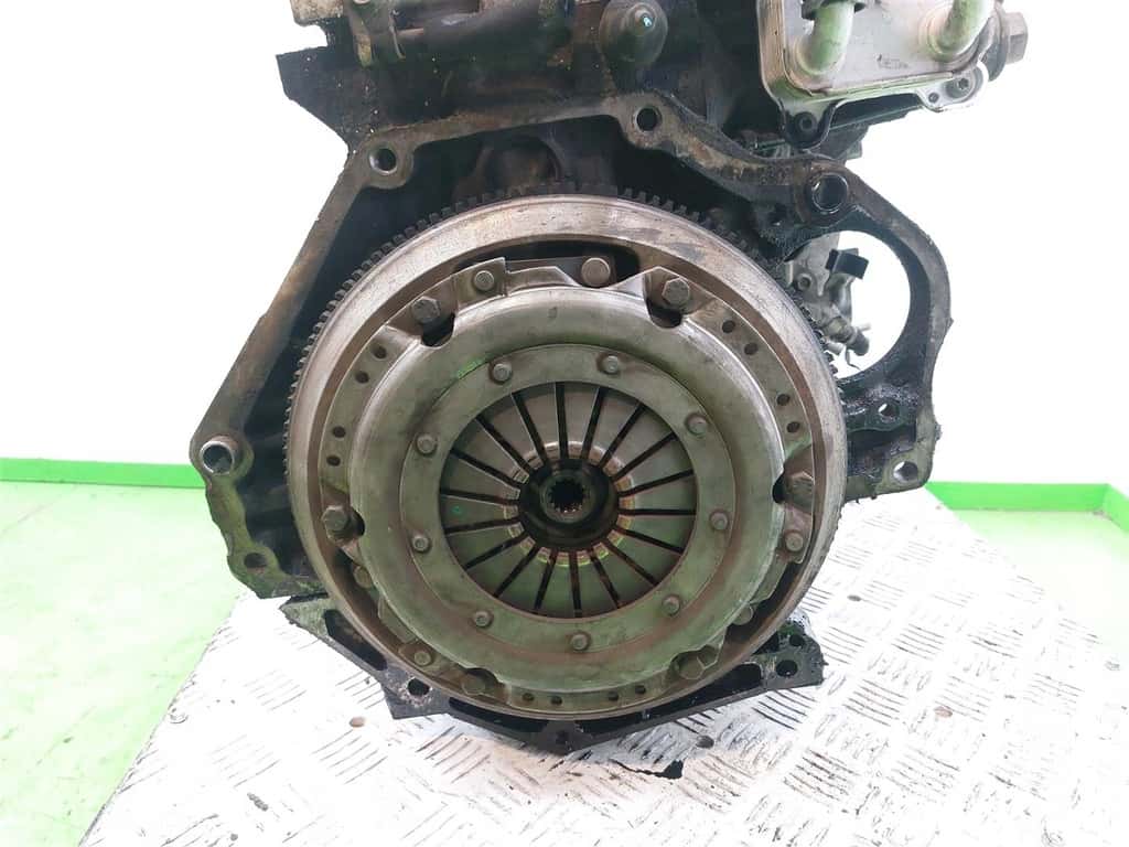 Moteur Y 17 DTL vue 6