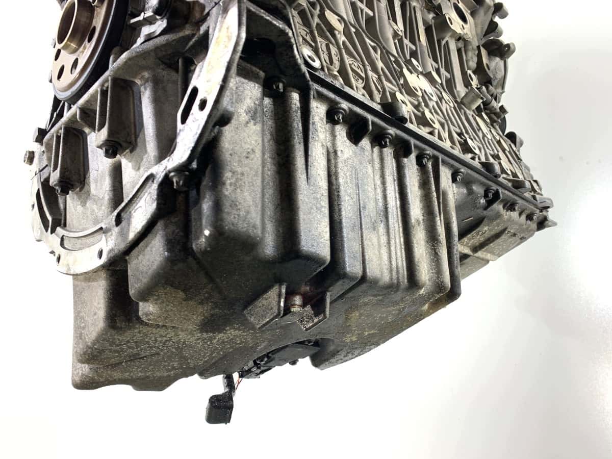 Moteur 306D3 vue 4