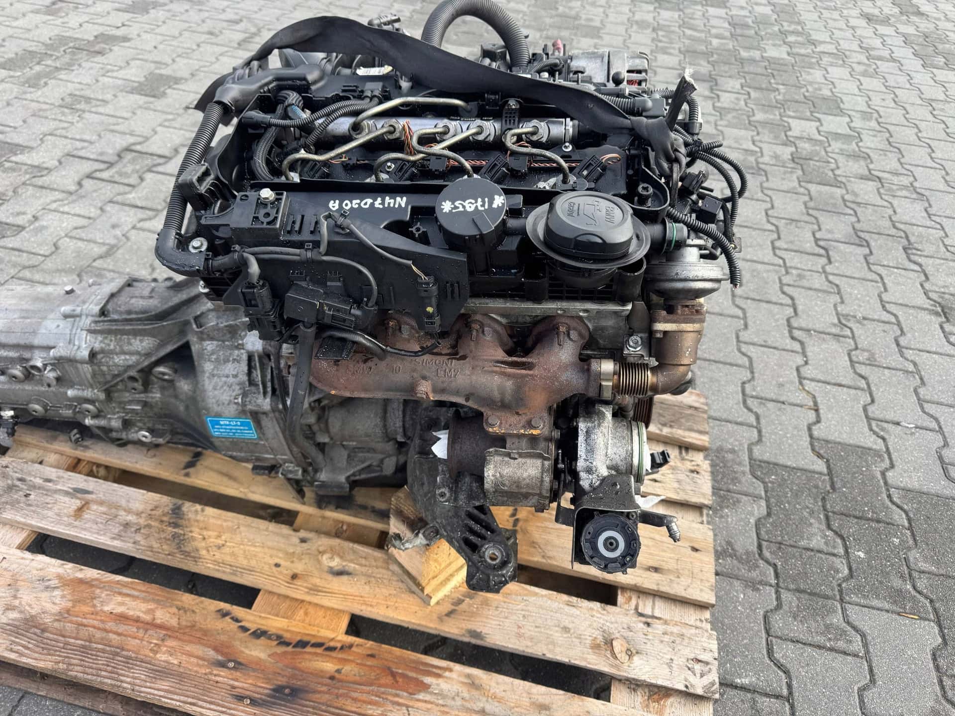 Moteur N47 D20 A vue 8