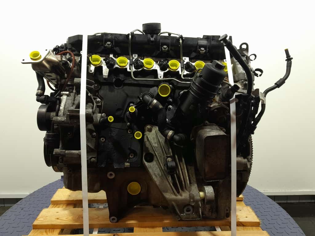 Moteur B57 D30 A vue 2
