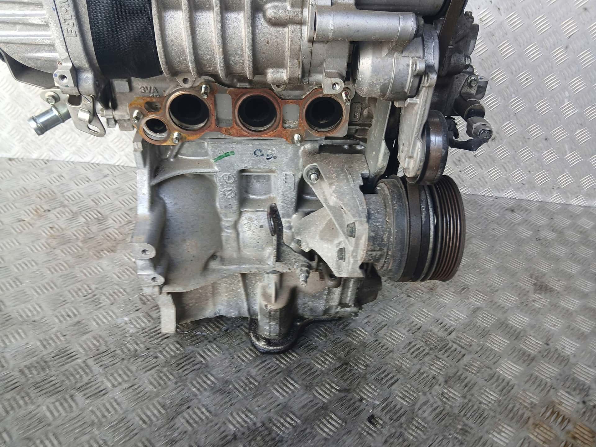 Moteur HR12DDR vue 8