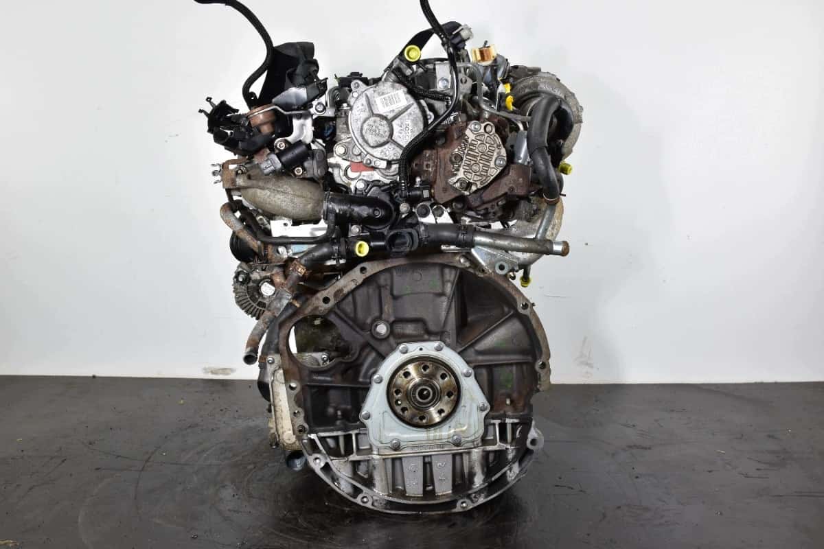 Moteur M9R 830 vue 6