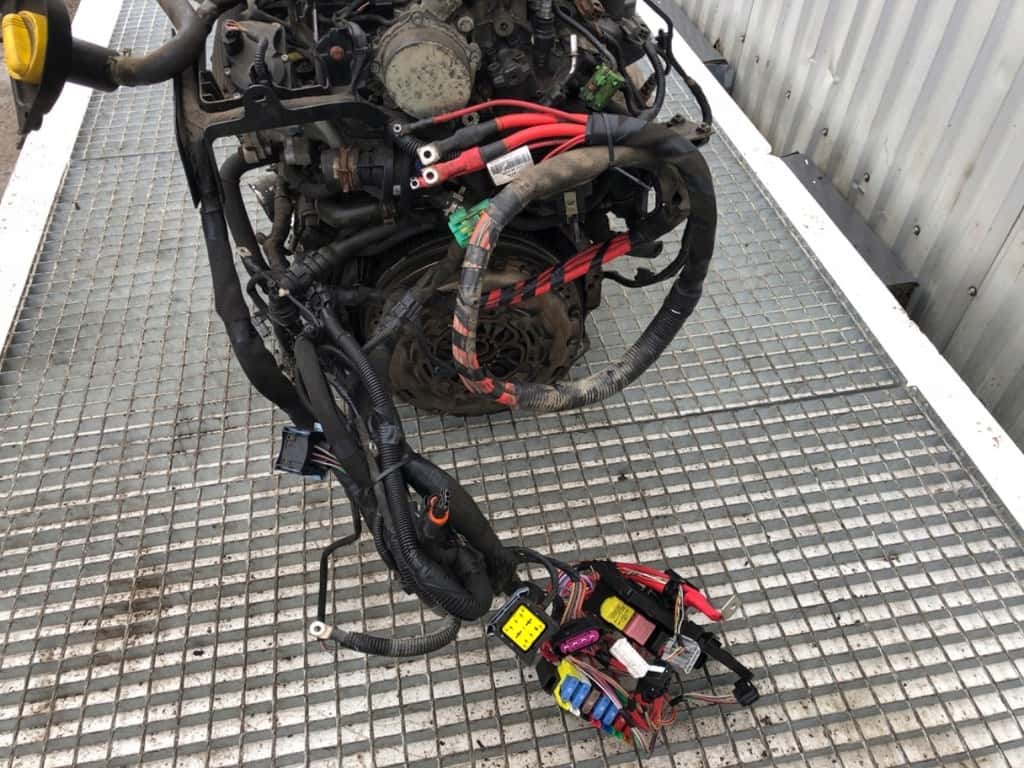 Moteur M9T 704 vue 2