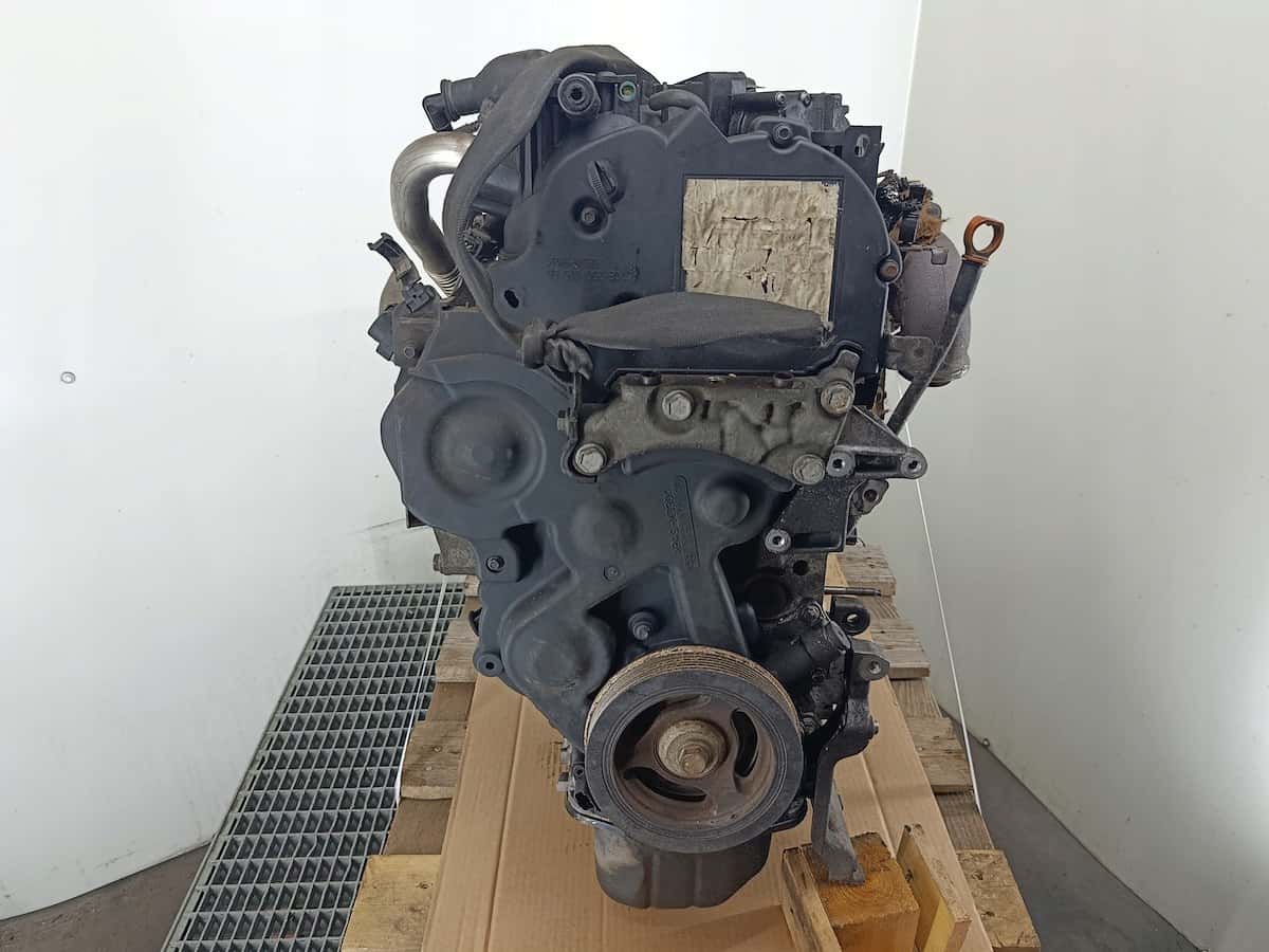 Moteur 8HZ (DV4TD) vue 5